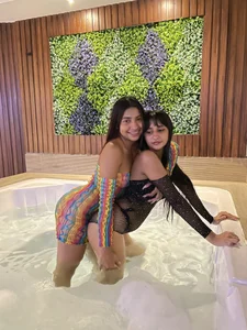 SashaSpencer Public Bilde