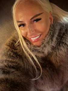 Victoria_SweetXXX's Sziasztok Sex Photo 8