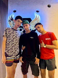 GOLD_BOYS Public Poză 3