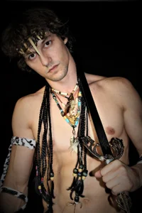 Put on the outfit of the king of Papuans 1300 de dirty-boss  9 Imagens