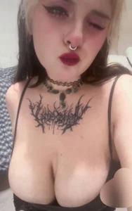 Kira_Kuronero kullanıcısının me ;3 albümü -  4 fotoğraf