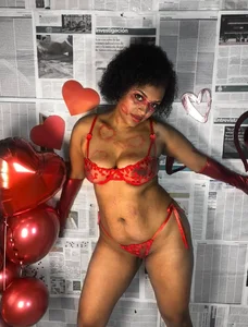 Ebony_megan1 Public Pic 2