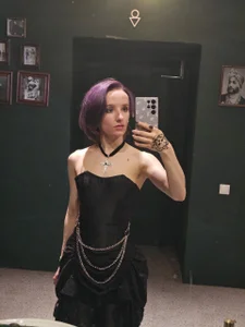 Violet_Veliya Public Pic 5