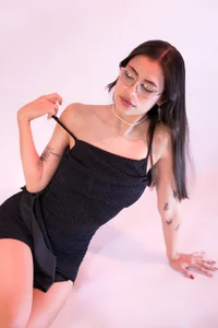 Annie_Muse 💖 Your delicate Latina with a taste for pleasure. Pic