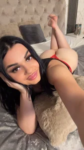 CindyBllack 🖤 Poză 3