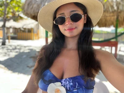 Ashley_cooper3 🏝️🌊 Pic 2