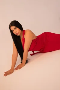 susan_zc girl in red ❤️ Immagine  4