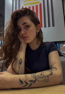 ScaNovaXen_ Red Lips, Dark Lines Foto