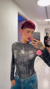 ken_windsorのHot aarónの 3枚の写真