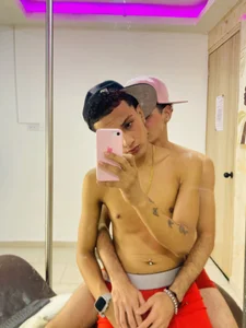 KING_BOYS2026 Liam and Sebas 🍓 Pic 3