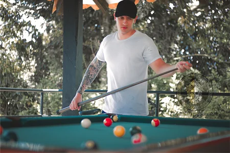 Joeysexx2: A pool day ( 2 фото)