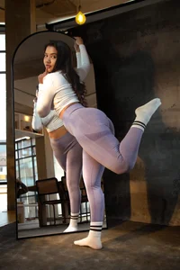 lucyybell Gym Outfit Gambar 5
