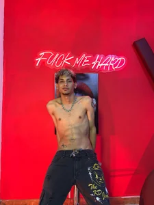 YOUNG_BOYS_HELL Public Poză 6