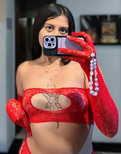 Sweett_liia_ "I think about seeing you again... and I get excited just imagining what we will do." 🖤 Pic