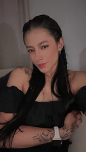 AriaParissy ✨ টি ছবি