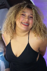 BonnieRitz's WEARING A SEXY DRESS Sex Photo 5