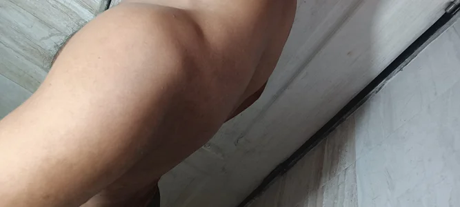 Couple_sex100 Public Pic 4