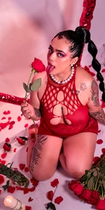 KayllaEvanss_ 💎 "Each caress of yours is a verse written on my skin." Poză 2