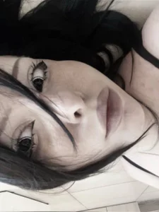 just me de NeomiMckillip  2 Imagens