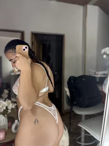 Laura_Med Lau😈🤤 Bilde 9