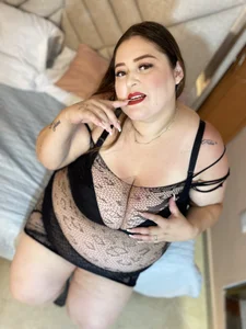 bella_velvett1 Public Pic 4