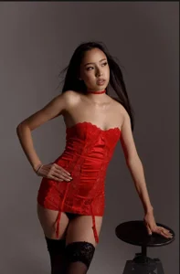 PlayfulPout sexy in red💓 รูป 