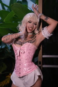 julimonroe_ Pink Paradise🌸🩷 Billede 6
