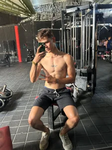 cristofer- Public 사진 4