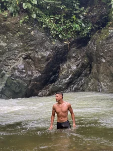 Aaronfox_xのsomewhere in the worldの 3枚の写真