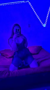 Hello 💖🫶 de Amaranta_montiel  2 Imagens