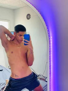 WHITHET_BOYS THIAGO 💙! Pic 5