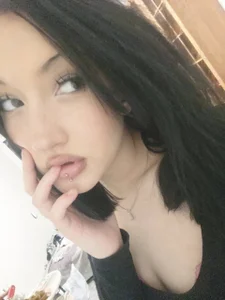 DollyWitch Public Immagine  4