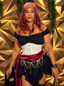 Zaha_EvansのSEXY PIRATE 2026 🎃の枚の写真