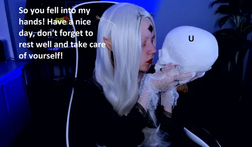 VeliraBraitberg I watch porn with my subscribers Immagine 