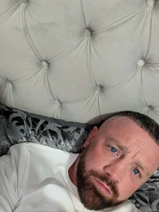 Public de imherewhenneeded  4 Imagens