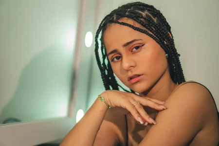 hot as fuck🍑🍒 de Giselle_Roldan  5 Imagens