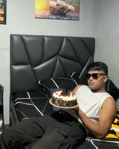 urbigcock_andrie wowoow Immagine 