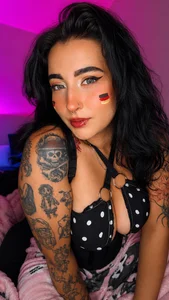 🖤♥️💛 de Pauilina  2 Imagens