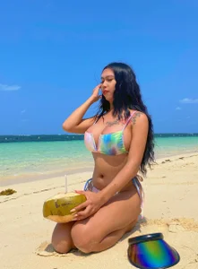 Rainbow bikini de Lady_Riley  4 Imagens