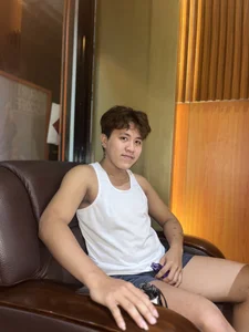naughtyboy_maya Chill with me💨 Immagine 