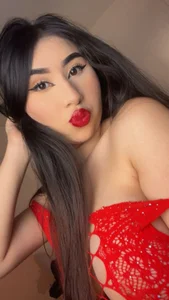 MayaMoretti_ Latina Pic 2