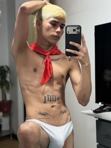 lukasstrong_ 👾 Bilde 2