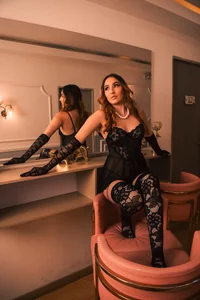 Elegant Sophia🖤 de Pia_Johnson_  4 photos