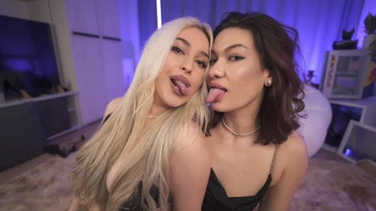 bia_kristalの😈 Would you like to join us?😈の 8枚の写真