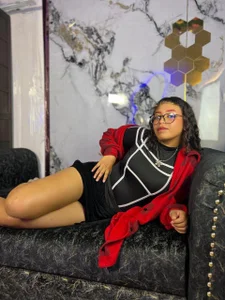 Willow_Levine Public  4 снимка