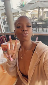 KimmiPop Public Pic 2