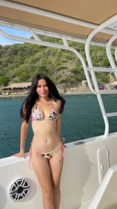 Beach day ⛱️🌞 de _aria_carterr_ Foto 4