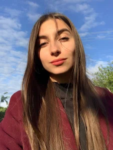 mila_firee A Walk ✨ Poză