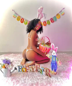 brianaduque Happy Easter!🌈🐰 Pic 2