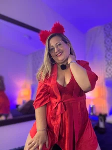 MartinaDoll_Brm kullanıcısının Red Lingerie ♥️ albümü -  2 fotoğraf